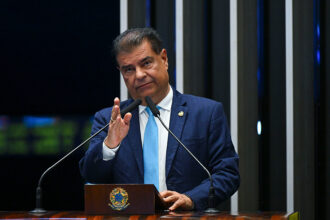 Senador Nelsinho Trad (PSD-MS) em discurso à tribuna.