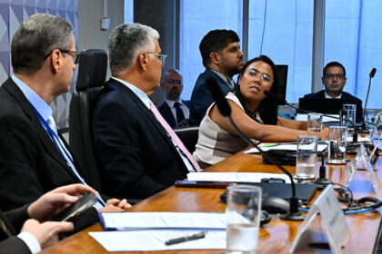 debate pede fim da propaganda com celebridades e atletas — Senado Notícias