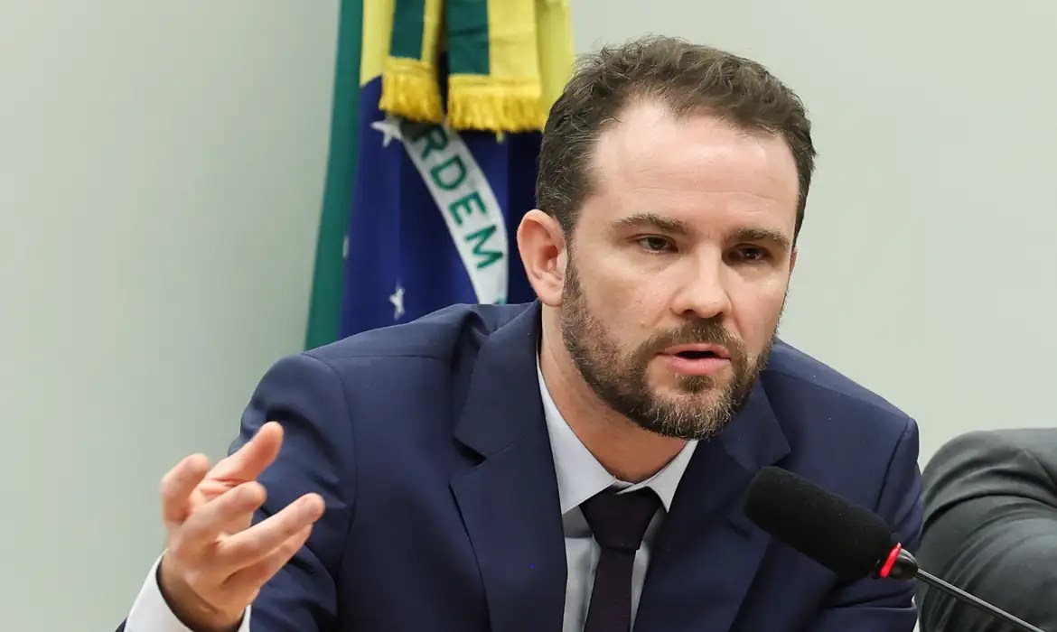 Durigan: Brasil deve ampliar comércio exterior