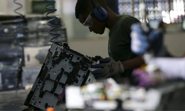 Emprego formal cresce e soma mais de 10 milhões de novas vagas até junho deste ano