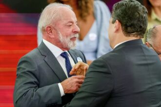 Lula e Alcolumbre se reúnem, e presidente do Senado crava: 'Diálogo reestabelecido'