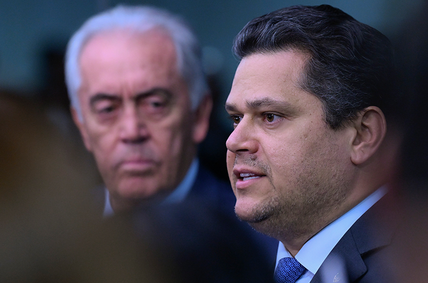 De acordo com Otto, o senador Weverton (PDT-MA) apresentará o relatório para a indicação no dia 3 de dezembro. Depois da leitura, Otto concederá vista coletiva de uma semana para os membros da Comissão. Depois desse prazo, a CCJ votará a indicação no dia 10, encaminhando a decisão ao Plenário do Senado.