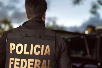 Polícia Federal faz operação contra lavagem de dinheiro de bets
