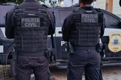 Polícia prende influenciador e modelo por suspeita de tráfico de drogas em Salvador