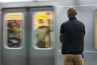 SP: greve na CPTM paralisa parcialmente três linhas de trens