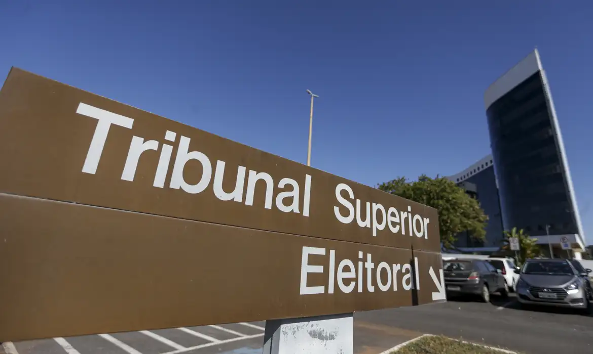 TSE restabelece filiação de Flávio Bolsonaro ao PL