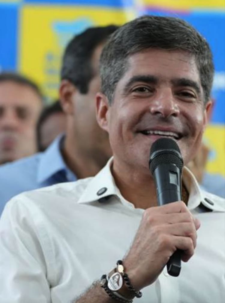 ACM Neto promete governar sem olhar para apoio dos prefeitos