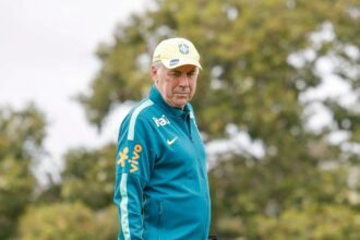 Brasil busca empate no fim contra a Austrália