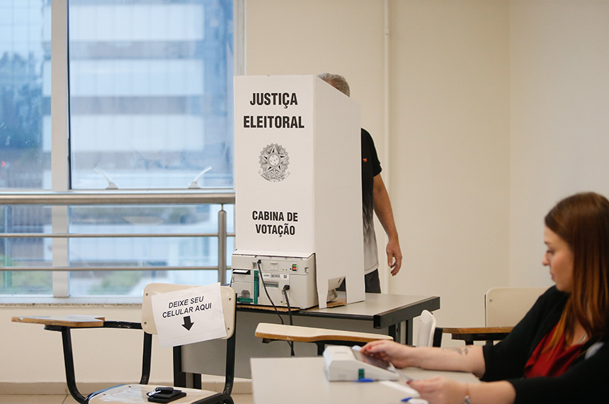 Comparecimento às urnas é usado como prova de vida do INSS — Senado Notícias