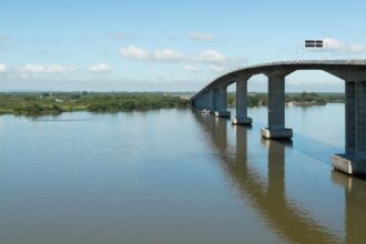 Guaíba: Defesa Civil de Porto Alegre alerta para risco de inundação