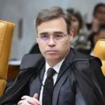 Mendonça se manifesta após encontro com dono do Master