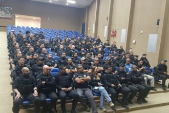 Operação mira grupo criminoso e bloqueia R$ 300 milhões