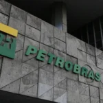 Petrobras entrega 1º navio de programa de R$ 450 milhões