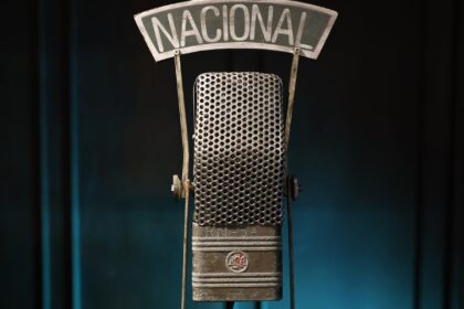 Rádio Nacional celebra 90 anos neste sábado com programação especial