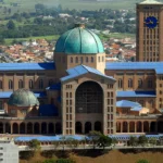 Aparecida espera 500 mil fiéis nesta segunda
