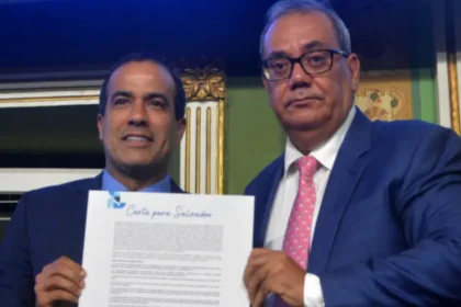Carlos Muniz busca apoio de Bruno Reis para presidir Câmara de Salvador enquanto aguarda decisão do STF