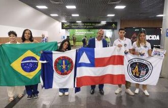Ciência produzida na rede estadual cruza fronteiras e leva estudantes baianos à Colômbia | SEC