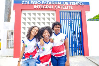 Colégios estaduais realizam Dia da Família na Escola em Salvador, Juazeiro, Nova Canaã e Itarantim, neste sábado (17) | SEC