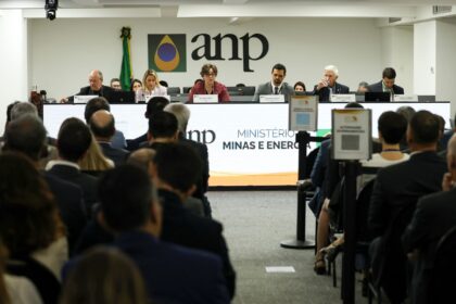 Leilão da ANP arrecada R$ 3 bilhões com a venda de 49 blocos