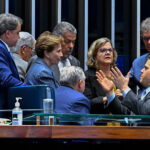 PEC do fim da escala 6x1 passa por 2ª sessão de discussão no Plenário — Senado Notícias