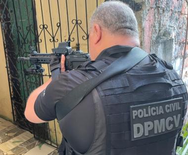 Polícia Civil prende 121 homens por violência doméstica em outubro | SSP