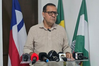 Prefeito baiano reduz o próprio salário para conter crise financeira