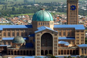 Santuário de Aparecida terá missas, consagração e procissão no feriado