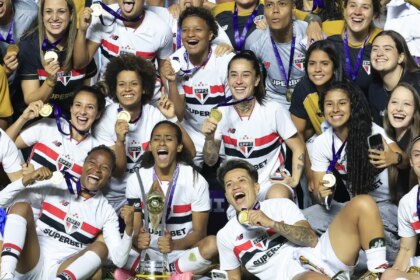 São Paulo segura Corinthians e é campeão brasileiro pela 1ª vez