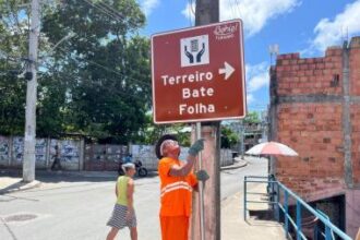 Setur-BA implanta nova sinalização turística em Salvador, que qualifica o destino | SETUR
