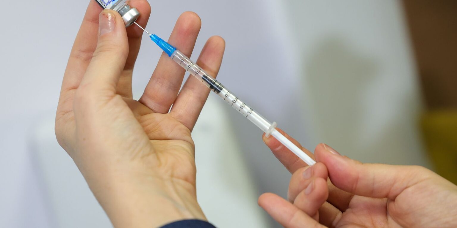 Vírus respiratórios ainda estão em alta no país, alerta Fiocruz